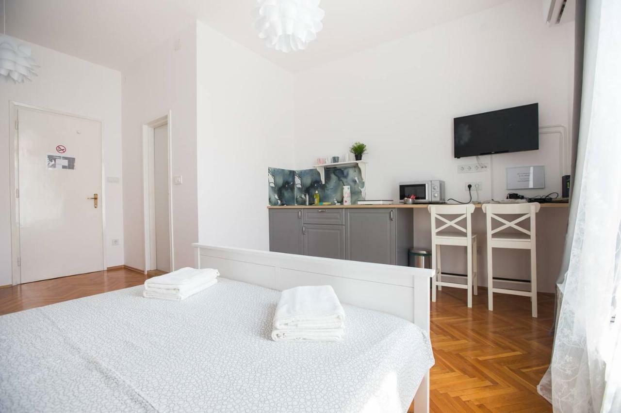 Oberiter Apartments - Center Of Zagreb, Fast Wifi, Ac, Kitchen, Parking Dış mekan fotoğraf